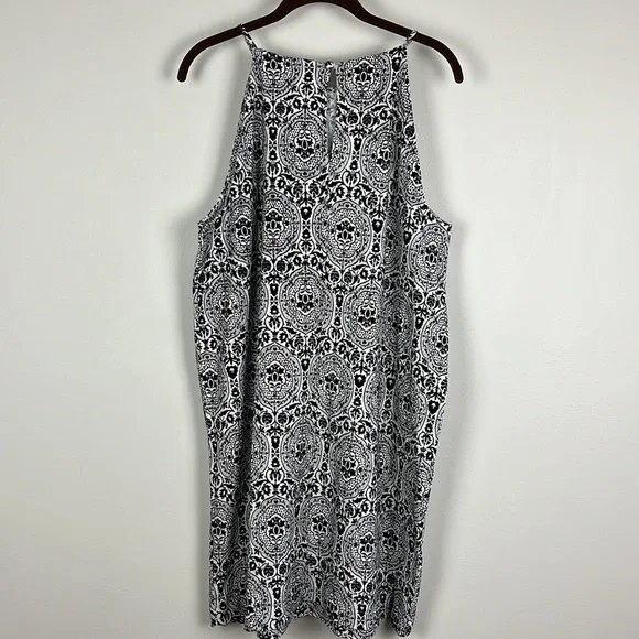 NWT Boden women’s Racerneck Jersey Mini Dress in black and white. Size 12 - Picture 9 of 10